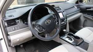 2012 soigneusement utilisé pour Camry LE 4D automatique Turbo cuir R16 coupé - Product Image 2