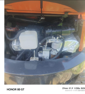 Excavadora usada Kubota U35 de 3.5 toneladas, modelo 2023, con pocas horas de uso, en buen estado, tipo mini excavadora sobre orugas. - Product Image 2