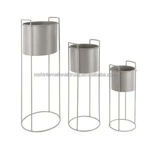 Handgemaakte Decoratieve Plantenbakken Set Van Drie Decoratieve Ontwerper Planter Pot Op Maat Gemaakte Kleur Hot Selling Fancy Metalen Planter