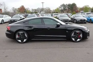 Audi RS e-tron GT 2022 en perfecto estado - Product Image 2