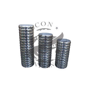 Magnifique Porte-Bougie en Aluminium Fait Main Blanc et Argenté de Luxe pour les Décorations de Noël - Product Image 1