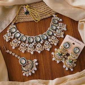 Nuevo diseño Retro Vintage moda joyería conjunto perlas artificiales estilo real fiesta joyería conjunto pendientes y collar - Product Image 3