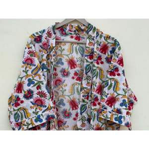 Bestseller - Robe kimono en coton léger à fleurs - Vêtement de nuit doux pour femmes - Pour la maison - Motif animalier - Product Image 3