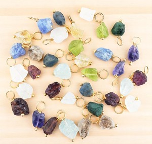 Tanzanite ดิบ8-10มมลวดห่อเสน่ห์ - Product Image 6