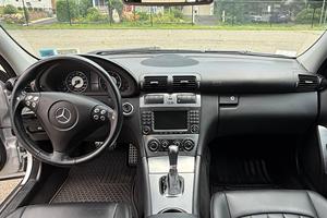 Gran Oferta: Mercedes-Benz C55 AMG 2006, Listo para Enviar - Product Image 2