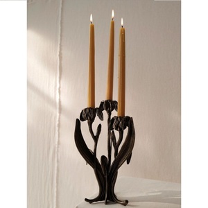 Bougeoir Bougeoir en métal pour l'éclairage et la décoration de la maison Ensemble Bougeoir décoratif élégant finition antique - Product Image 1