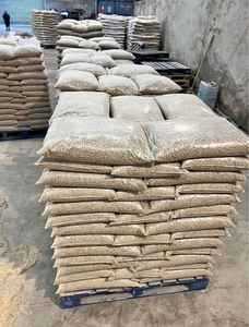 Pellets de Madera de Pino y Abeto Clase A1 6mm DIN+ y ENplus A1/A2 (Pellets de Madera Aprobados por BSL en Bolsas de 15 kg) - Product Image 5