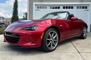 Auto Usado en Excelentes Condiciones, Bajo Kilometraje, <span class=keywords><strong>Mazda</strong></span> MX-5 Miata <span class=keywords><strong>Grand</strong></span> <span class=keywords><strong>Touring</strong></span> <span class=keywords><strong>2022</strong></span>, Listo para Envío Mundial - Product Image 2