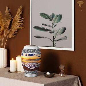 Urne moderne en métal faite à la main avec souvenir de vase à finition brossée pour cendres adultes restes d'animaux ou mémorial d'Inde - Product Image 4