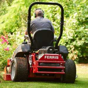 เครื่องตัดหญ้าแบบ Zero Turn คุณภาพสูงสุด รุ่น Ferriss ISX 800 - 132 ซม. สำหรับใช้งานเชิงพาณิชย์ - Product Image 1