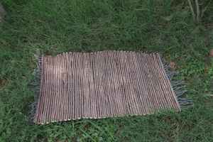 Alfombrillas de algodón multicolor tejidas a mano y alfombrillas de playa Herramienta de mechones a mano duradera y sostenible Alfombras de trapo con patrón novedoso - Product Image 3