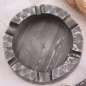 Cendrier en acier Damas de qualité supérieure, cendrier décoratif en métal lourd pour fumeurs, élégant centre de table pour la maison, le salon, le café - Product Image 4