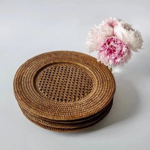 Natural Look Eco-Friendly Europe Style Flower Shape Rattan Placemat Charger Handwoven for Dining Table for Home/Restaurant/Hotel - Product Image 1