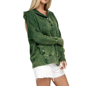 Personnaliser les sweats à capuche durables de qualité supérieure pour femmes avec lavage à l'acide à porter sur les deux occasions décontractées/formelles avec plusieurs poches - Product Image 5