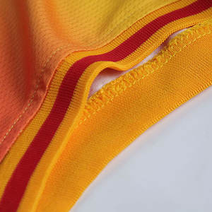 Uniforme léger de basket-ball de vêtements de sport de dernière conception de matériel de polyester respirable de 100% dans la couleur différente - Product Image 4