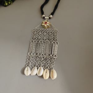 สร้อยคอโซ่แฟชั่นเรขาคณิตทำจากด้ายแท้เกรดสูง - Product Image 2