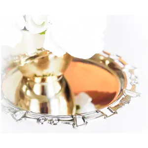 Plateau de service rond artisanal en métal finition or, plateau de présentation en laiton, export Zahid Exports - Product Image 4