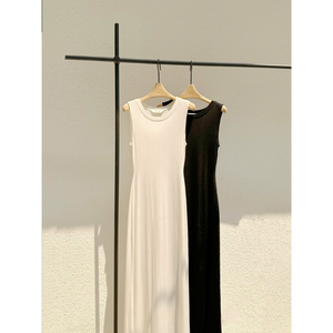 ชุดฤดูร้อนสำหรับผู้หญิง เดรสยาวถักไหมพรมสีเขียวหยก  เพิ่มความเก๋ไก๋และสบายตัวให้กับตู้เสื้อผ้าของคุณ ชุดเดรสทรงเข้ารูป - Product Image 1