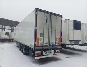 Dry Van Semi <b>Trailer</b> Steel Body Cargo Transportation <b>Trailer</b> very cheap price shipping from AUSTRIA Dry Van Semi <b>Trailer</b> Steel - Product Image 6