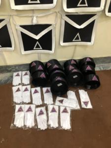 Delantal, Gorro, Guantes y Espada de Caballero Templario - Product Image 4