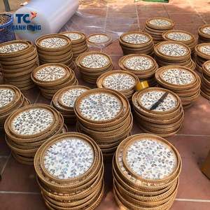 Plateau rond élégant en rotin fait à la main décorations de vaisselle de fête en incrustation de nacre pour restaurant hôtel servant en gros Vietnam - Product Image 4