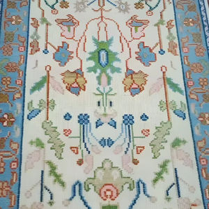 Vintage Style Ivory Prayer Mat 4x6 - Fine Wool Floral Motifs Hand-Knotted - Product Image 3