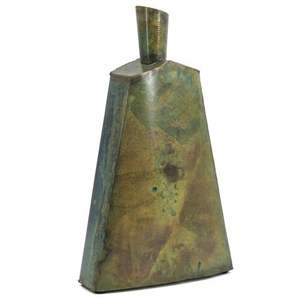 Florero de metal hecho a mano duradero de primera calidad, trabajo inspirado en antigüedades intrincadas hechas a mano de hierro para interiores elegantes para bodas - Product Image 4