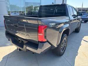Toyota Tacoma TRD Sport 2025 SUV Gris, Faros LED, Transmisión Automática, Neumáticos R19, Motor de Gasolina, 5 Asientos, Interior de Tela - Product Image 4