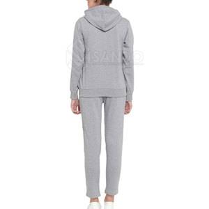 ชุดวอร์มผู้หญิงแบบลำลองสำหรับฤดูหนาว ดีไซน์ตามสั่ง MOQ ต่ำ สีพื้น ชุด 2 ชิ้น ผ้าโพลีเอสเตอร์ระบายอากาศได้ดี เหมาะสำหรับใช้งานกลางแจ้ง - Product Image 3