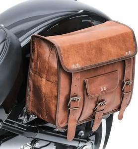 Grand sac de moto unisexe en cuir véritable personnalisable avec motif de bonbon vintage et logo personnalisé pour le voyage. - Product Image 2