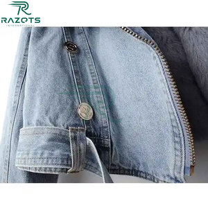Chaqueta Vaquera Razorts International con Ribete de Piel, Estilo Casual Vintage para Mujer, Invierno-Primavera, Lavado Medio, 340gsm - Product Image 3