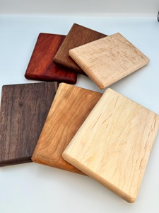 Planche à découper en bois multicolore, planche à découper artisanale, parfaite pour une cuisine élégante et la préparation des aliments, fabriquée à la main en Inde - Product Image 2