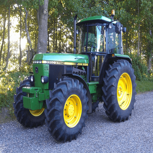Tractor John Deere 3350 de calidad premium, compre ahora, entrega rápida, rendimiento confiable, máquina resistente para agricultura - Product Image 2