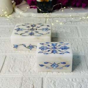 Boîte à bijoux en nacre incrustée de marbre en forme de rectangle Cadeau exclusif pour anniversaire Prix de gros disponible - Product Image 1