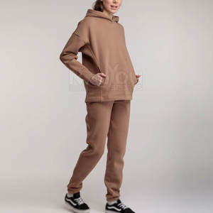 Conjunto Deportivo de Invierno de Primera Calidad para Mujer, Diseño de Dos Piezas, Personaliza Tu Propio Conjunto Deportivo de Manga Larga para Mujer - Product Image 3