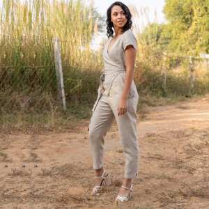 Vente en gros de combinaisons cargo moulantes d'été combinaison une pièce à la mode avec plusieurs poches pour femmes body combishorts grande taille - Product Image 3