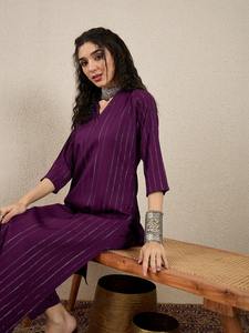 Conjunto de Kurta y Pantalón Recto de Estilo Étnico para Mujer de Oficina, Formal y Elegante, Disponible a un Precio Competitivo - Product Image 2