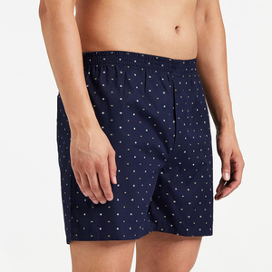 Moda de verano Venta caliente nueva Venta caliente Algodón Hecho Peso ligero Hombres Pantalones cortos Transpirable Loose Fit Pantalones cortos más vendidos para hombres - Product Image 1