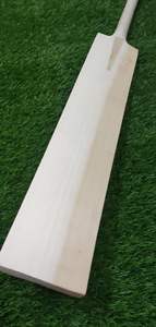 Bâtons de cricket authentiques en bois de saule anglais, profil de lame classique, bord épais, Celipex Private Limited, logo/couleur personnalisés - Product Image 4