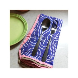 Vente directe d'usine personnalisable bleu royal Rajasthani Bandage imprimé coton biologique brodé serviettes de table de mariage et décoration - Product Image 1