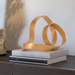Escultura Moderna de Metal Pulido en Oro para Decoración del Hogar, Oficina y Sala de Estar, Ideal para Regalos - Product Image 3
