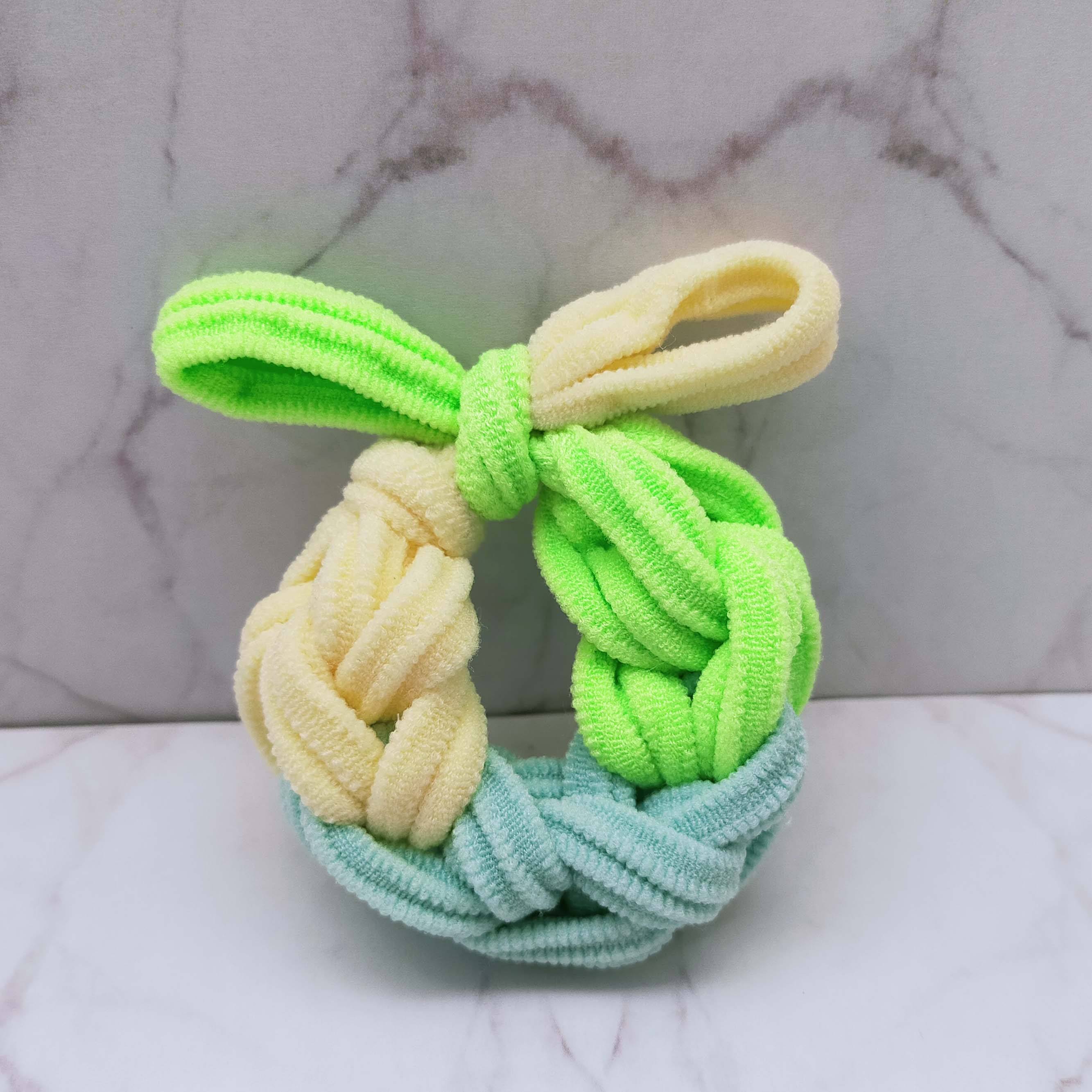 สีเขียว