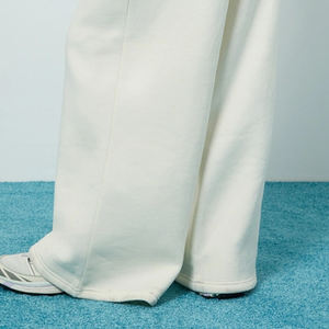 Prix d'usine – Ensemble de survêtement décontracté deux pièces pour femme 2026 / Vente en gros – Haut zippé couleur unie et pantalon taille élastique - Product Image 6