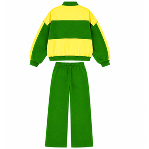 Conjunto deportivo transpirable personalizado de Chi Eta Phi Sorority con logotipo bordado en la parte delantera, conjunto de forro polar de manga larga verde y amarillo para mujer - Product Image 4