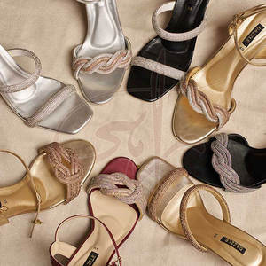 Sandalias de Tacón Antideslizantes Cómodas de Estilo Nuevo, Hechas Profesionalmente, con Suela de Cuero Genuino, Diseño de Moda de Alta Calidad - Product Image 6