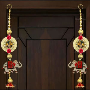 Toran Indio Tradicional Colgante, Latkan con Símbolo Shubh Labh, con Anillos Florales y Cuerdas para Bodas, Festivales y Decoración del Hogar - Product Image 1