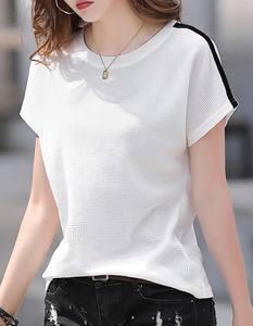 Cómoda Camiseta de manga corta para mujer Cuello redondo Color sólido para verano Otoño MOQ bajo con precio barato Eco-Friendly - Product Image 5