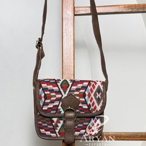 2025 nouvelle usine en gros en cuir véritable sacs à main jeunes dames petits sacs carrés dames Design de mode sacs à main pour les femmes - Product Image 1