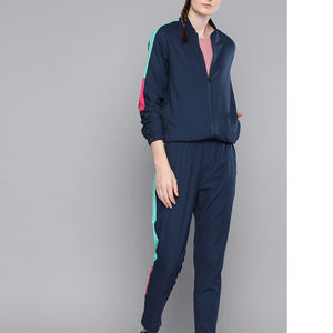 2024 New Arrival Women's Customizable 2-Piece Gym <b>Set</b> Breathable Tracksuit for Casual Use Winter Fleece <b>Sets</b> with Private Label - Product Image 3