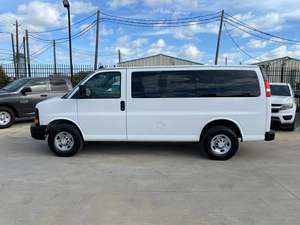 Chevrolet Express 2500 LS RWD 2016 Económico con Volante a la Izquierda/Derecha - Product Image 4